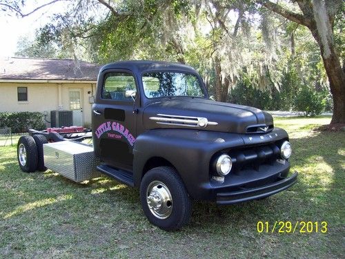 1952 ford f1 pickup / v8  - auto / dually