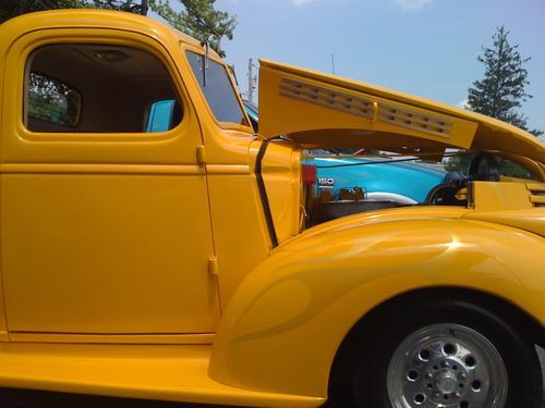 46' chevy hot rod truck, 455 olds big block, 9" ford rear, yellow ghost flames,