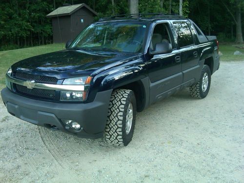 2005 chevrolet avalanche 1500 z71 crew cab pickup 4-door 5.3l