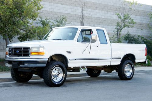 Extended cab short bed 4x4 powerstroke 7.3l diesel xlt  ... mint!!!