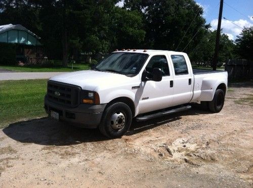 Crew cab - 1-ton - duel rear wheels - diesel engine