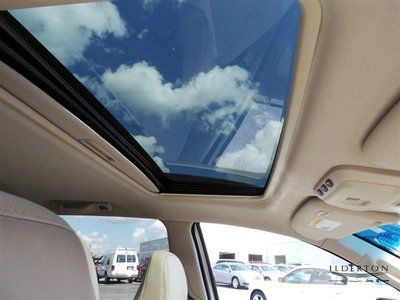 08 Silver SUV Leather Seats Sunroof 3rd Row Seat 1 Owner Clean Carfax We Finance, image 6