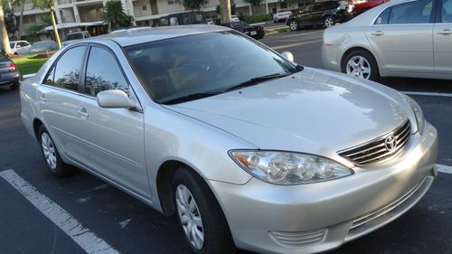 2005 toyota camry le sedan 4-door.  53,500 miles, excellent condition like new