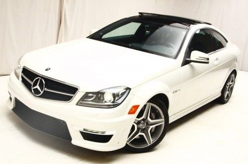 We finance! 2012 mercedes-benz c63 amg rwd power panoramic roof