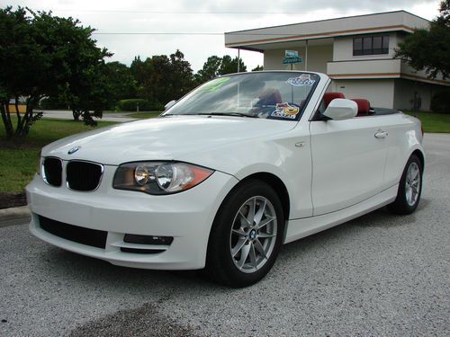 Convertible! coral red leather! electric top! auto! fl-car! factory warranty!