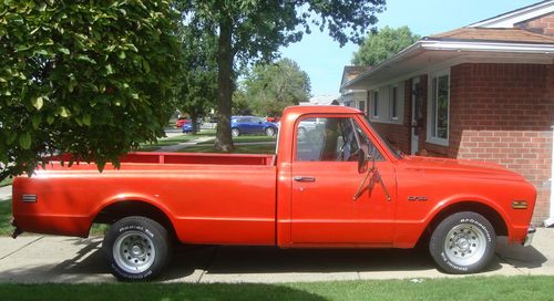 1969 chevrolet c10 pickup long bed fleetside 6cyl. 3 on the tree