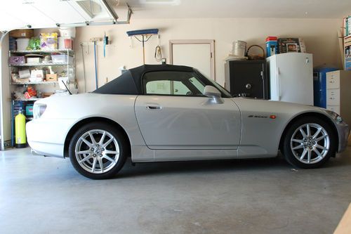 Honda s2000, mint condition, low miles