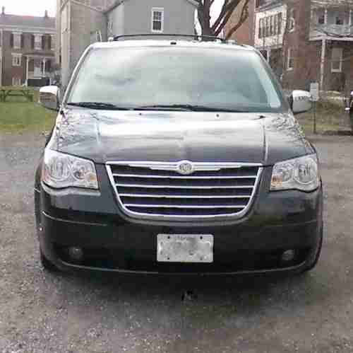 2008 CHRYSLER TOWN & COUNTRY SIGNATURE SERIES VAN, image 2