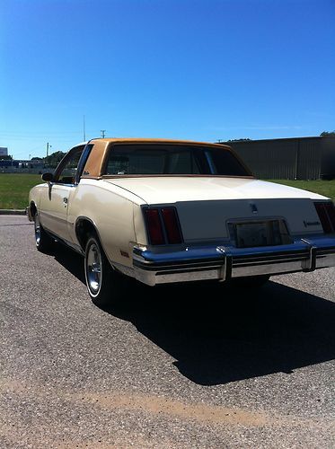 VERY CLEAN LOW MILEAGE, 1980 CUTLASS Survivor Car V-8 Engine w/ A/C !!!! NICE!!!, image 4