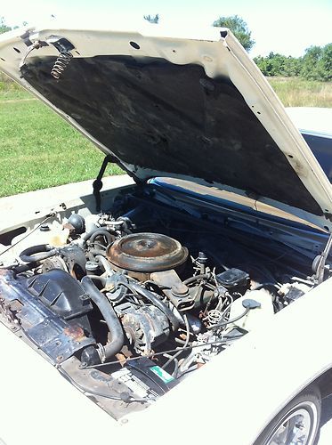 VERY CLEAN LOW MILEAGE, 1980 CUTLASS Survivor Car V-8 Engine w/ A/C !!!! NICE!!!, image 5