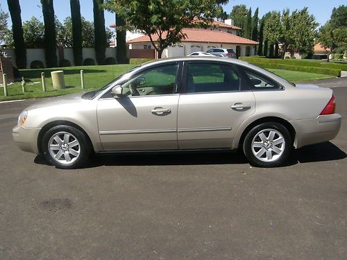 2005 Ford Five Hundred SEL Sedan 4-Door 3.0L, image 2