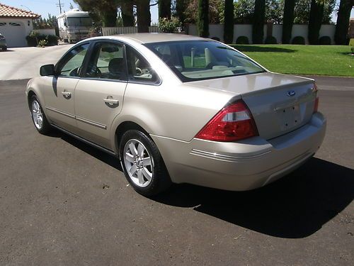 2005 Ford Five Hundred SEL Sedan 4-Door 3.0L, image 3