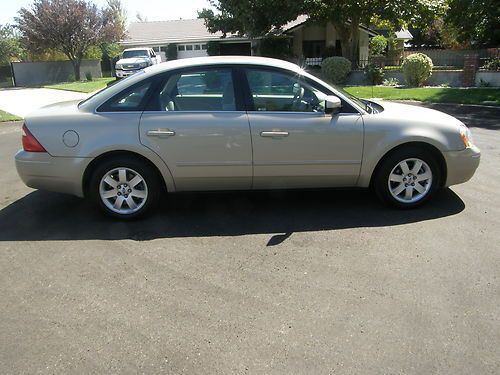2005 Ford Five Hundred SEL Sedan 4-Door 3.0L, image 5