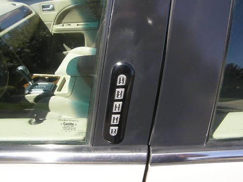 2005 Ford Five Hundred SEL Sedan 4-Door 3.0L, image 8