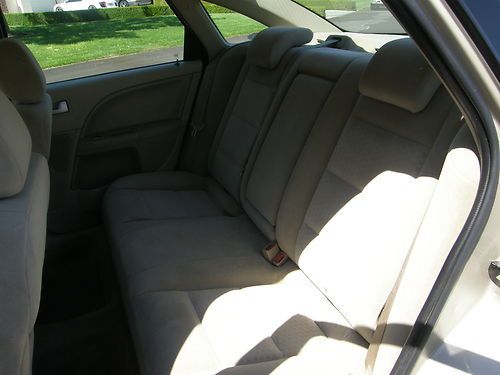 2005 Ford Five Hundred SEL Sedan 4-Door 3.0L, image 12