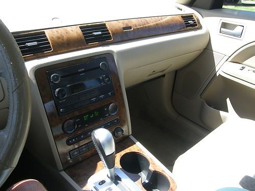 2005 Ford Five Hundred SEL Sedan 4-Door 3.0L, image 17