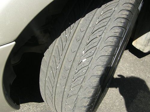 2005 Ford Five Hundred SEL Sedan 4-Door 3.0L, image 19