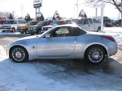 2004 nissan 350z touring convertible 2-door 3.5l