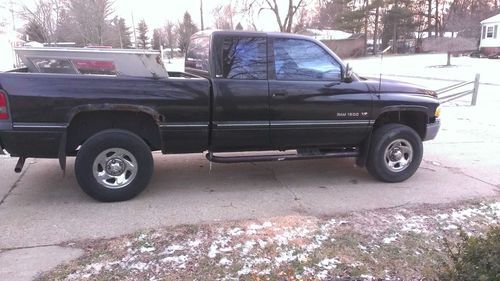 1996 dodge ram 1500 base extended cab pickup 2-door 5.9l