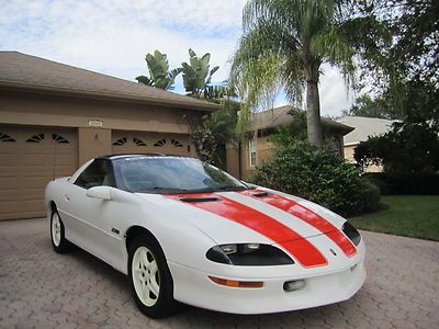 3oth yr anniversary edition 6sd chev z28 camaro white/hugger orange no reserve!