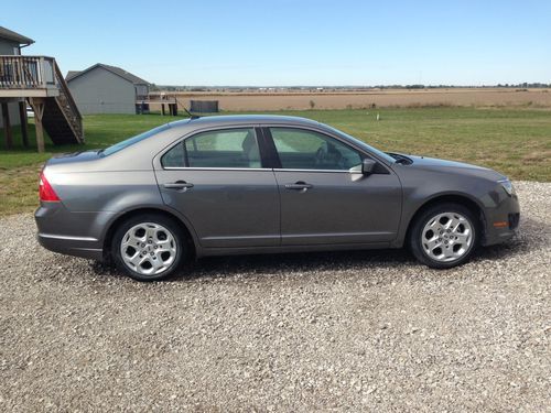 2010 ford fusion se sedan 4-door 2.5l