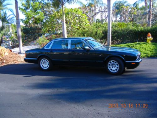 2001 jaguar xj8 base sedan 4-door 4.0l