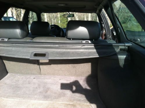 *NO RESERVE* 1999 Subaru Legacy Outback Limited 30th Anniversary Wagon 2.2L, image 22