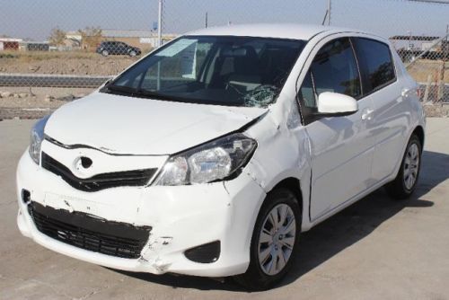 2013 Toyota Yaris LE Damaged Salvage Only 385 Miles Like New Economical RUNS!!, US $6,900.00, image 2
