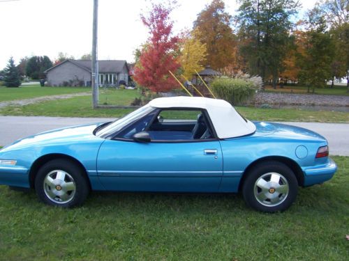 One owner low miles 1990 buick reatta convertible