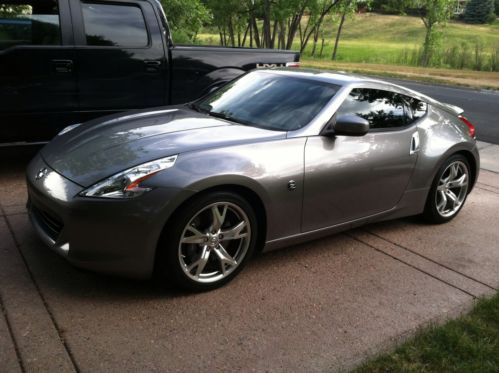 2009 nissan 370z touring coupe 2-door 3.7l