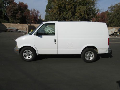 2003 chevrolet all wheel drive astro cargo van