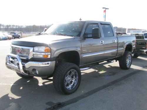 Lifted duramax diesel! slt! power everything, sunroof &amp; bose radio! we finance!