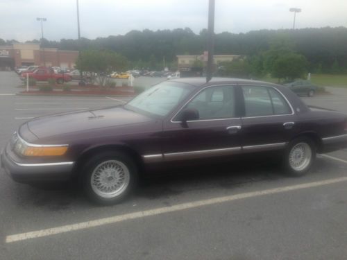 1992 mercury grand marquis &#034;one owner, like new 22k miles&#034;.