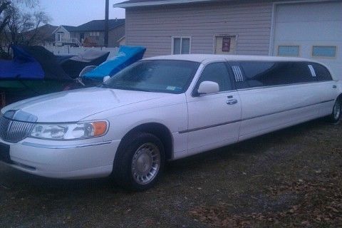 2001 lincoln town car 120&#034; stretch white limousine limo