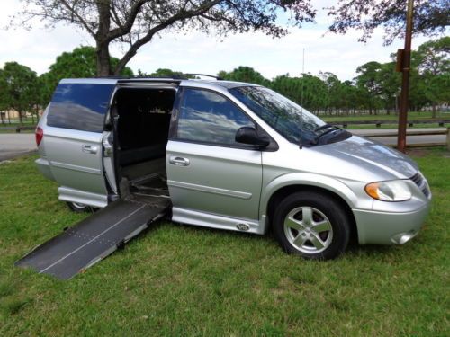 Florida 06 grand caravan sxt ams wheelchair mobility van conversion no reserve !