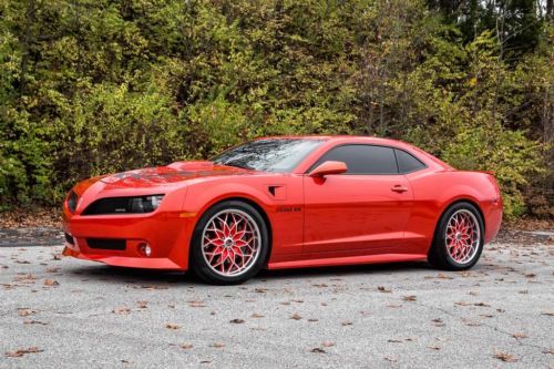A superbly crafted &amp; designed 2010 pontiac trans am born as camaro a must see
