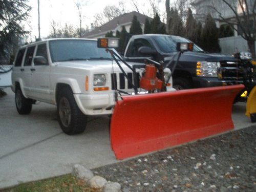 2001 jeep cherokee classic with western snow plow
