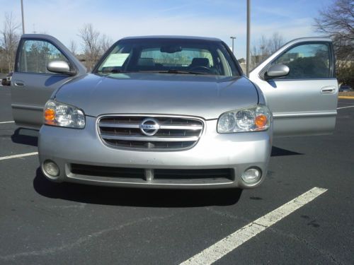 2003 nissan maxima se sedan 4-door 3.5l one owner