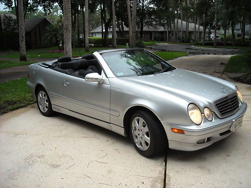 2001 mercedes-benz clk320 base convertible 2-door 3.2l