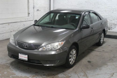 2006 toyota camry le sedan 4-door 2.4l