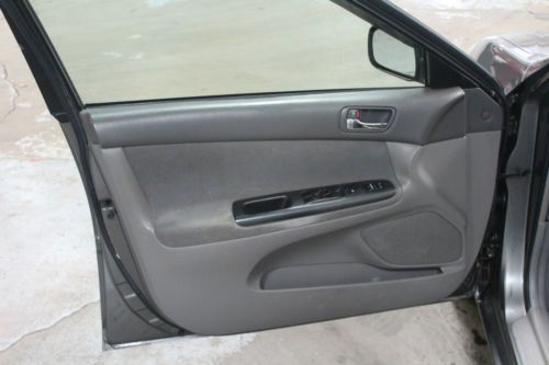 2006 Toyota Camry LE Sedan 4-Door 2.4L, image 5