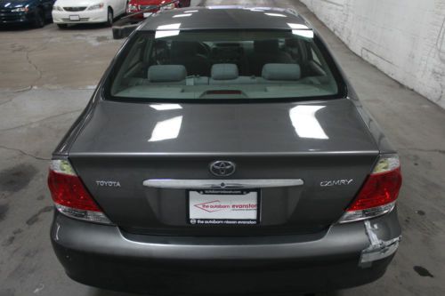 2006 Toyota Camry LE Sedan 4-Door 2.4L, image 10