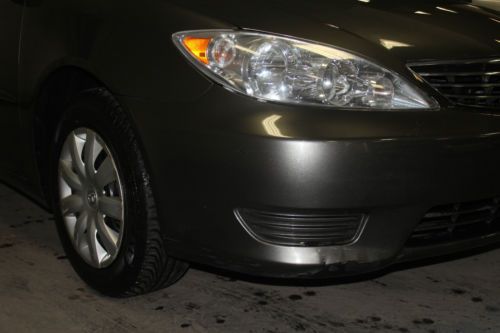 2006 Toyota Camry LE Sedan 4-Door 2.4L, image 23