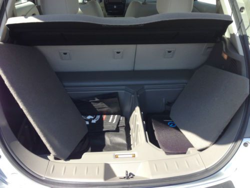 2011 Nissan Leaf SL Hatchback 4-Door -- ALL ELECTRIC, US $17,500.00, image 9