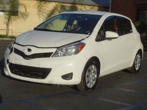 2013 toyota yaris le damaged salvage rebuilder runs!! economical wont last!!