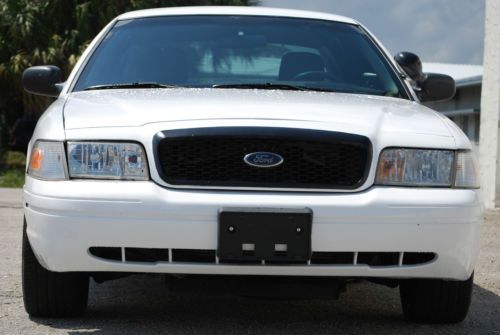 2009 ford crown victoria police interceptor sedan 4-door low miles!!