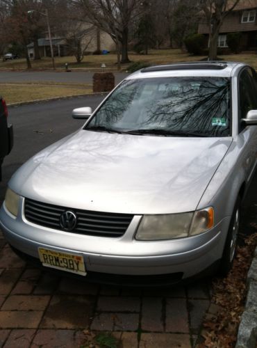 2001 VW PASSAT, SILVER COLOR, image 2