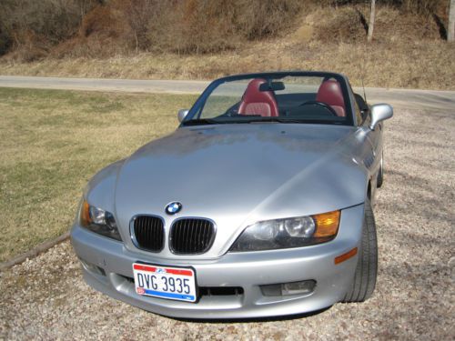 Silver w/ red leather bmw z3 roadster