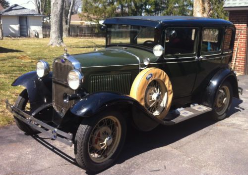 1930 ford model a town sedan (numbered briggs body)