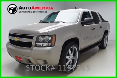 We finance! 118415 miles 2009 chevrolet avalanche 1500 ls  5.3l v8 16v premium